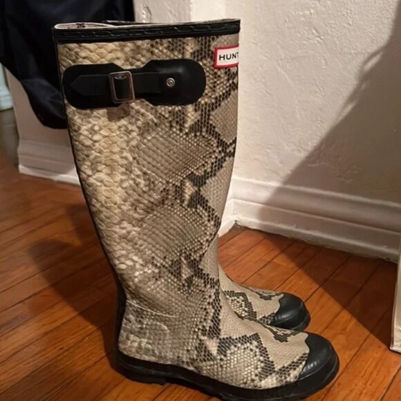 HUNTER Python Snake Print Knee-Length Rain Boots, Size US 7 - Picture 6 of 8